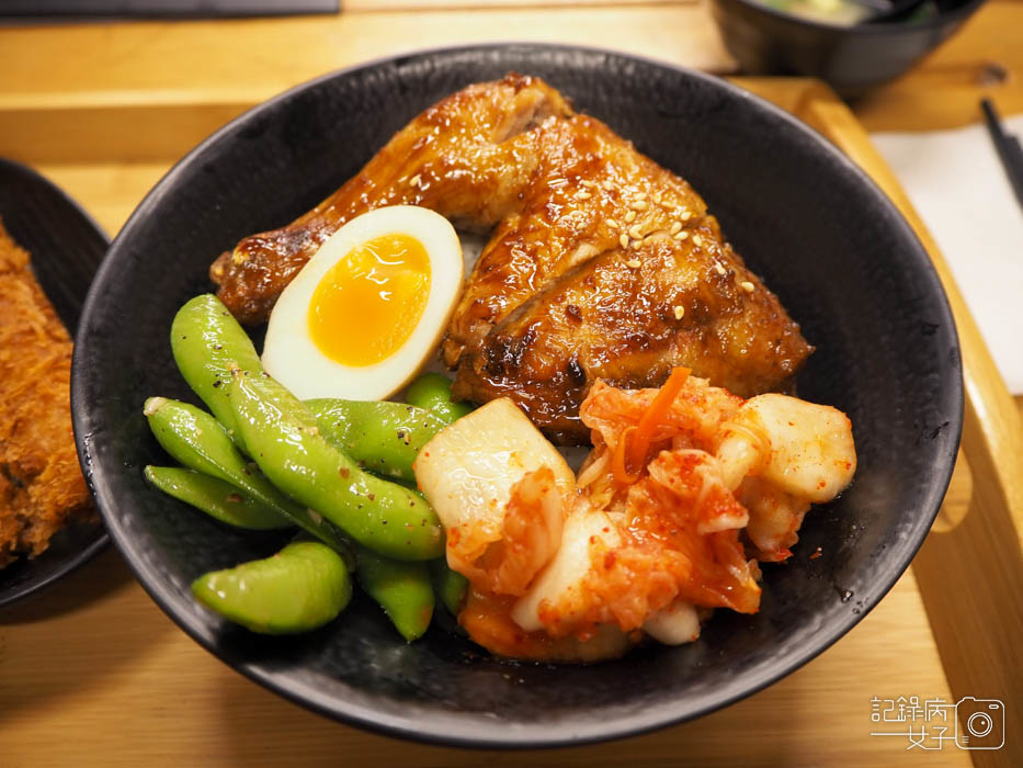 小學日燒肉丼食堂_碳烤雞腿丼飯 (19).JPG