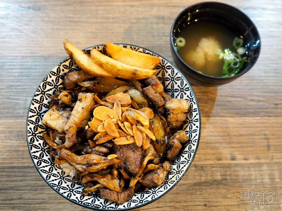 餓鬼食堂_松露骰子牛丼飯 (1).JPG