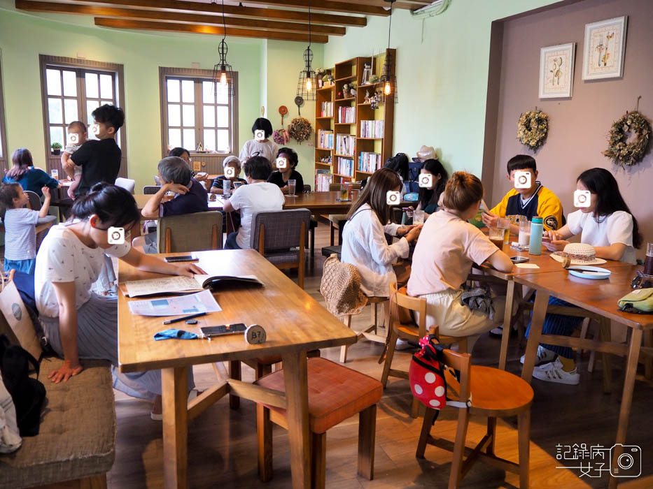 高雄楠梓_聽見花開咖啡館 Blooming Cafe (20).JPG