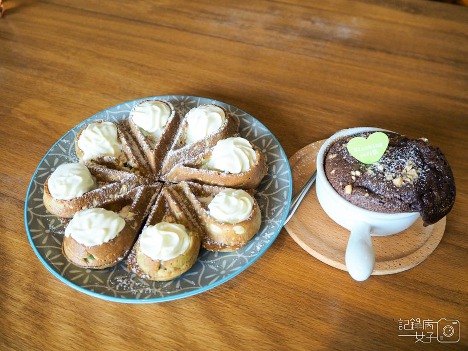 高雄楠梓_聽見花開咖啡館 Blooming Cafe (35).JPG