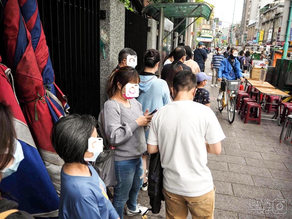 寧夏夜市排隊美食 劉芋仔蛋黃芋餅x蛋黃芋頭餅x香酥芋丸5.jpg