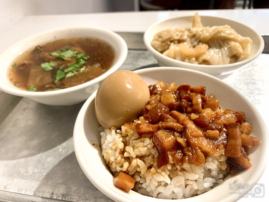 台北火車站x北北車魯肉飯x排骨酥湯9.jpg