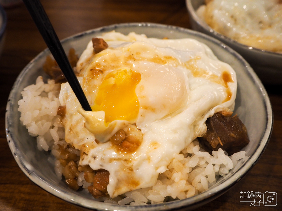 招治飯店 創意中式料理x梅干扣肉x金沙豆腐x香菇雞湯x炸螺絲卷11.jpg