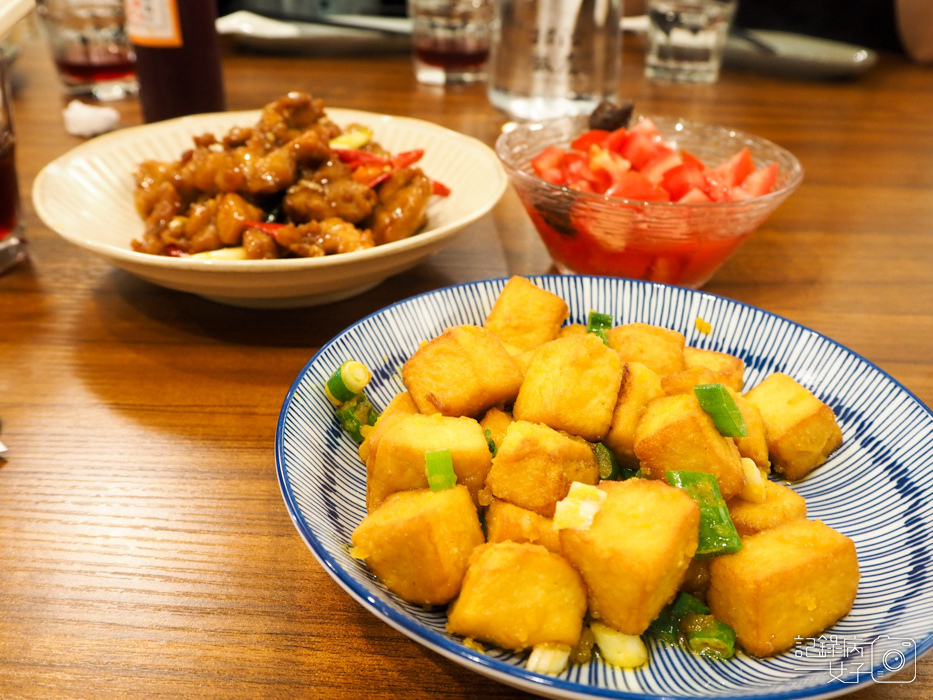 招治飯店 創意中式料理x梅干扣肉x金沙豆腐x香菇雞湯x炸螺絲卷15.jpg