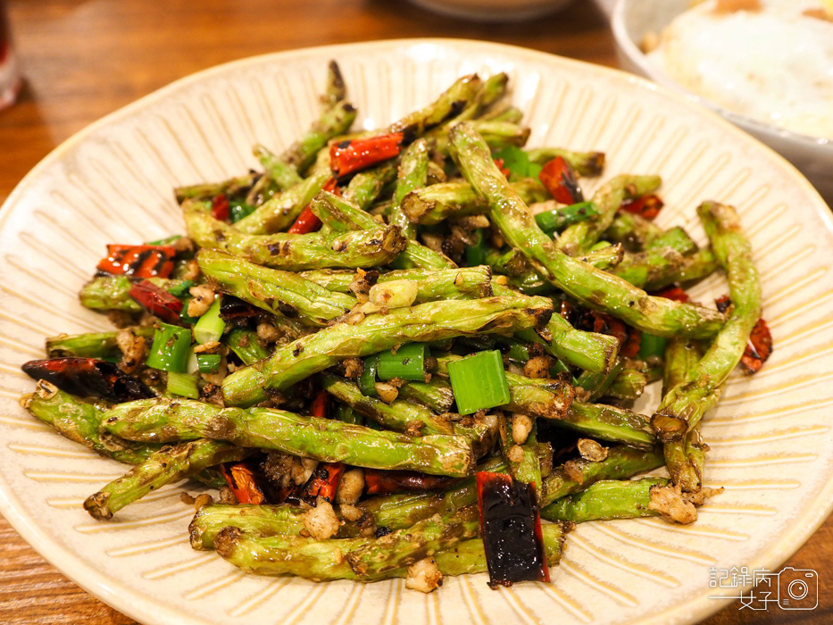 招治飯店 創意中式料理x梅干扣肉x金沙豆腐x香菇雞湯x炸螺絲卷26.jpg