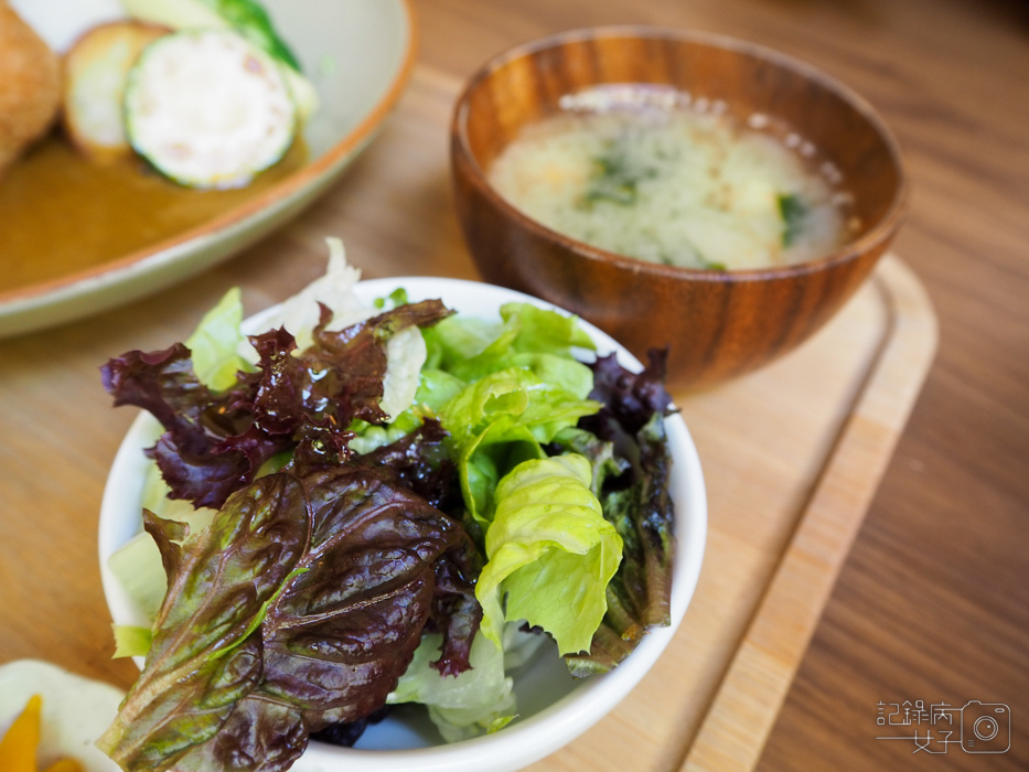 高雄遙遙相望洋食小餐館x雞肉甜甜圈咖哩飯28.jpg