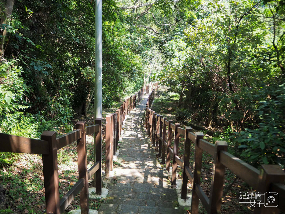 台北內湖碧湖公園登山步道12.jpg