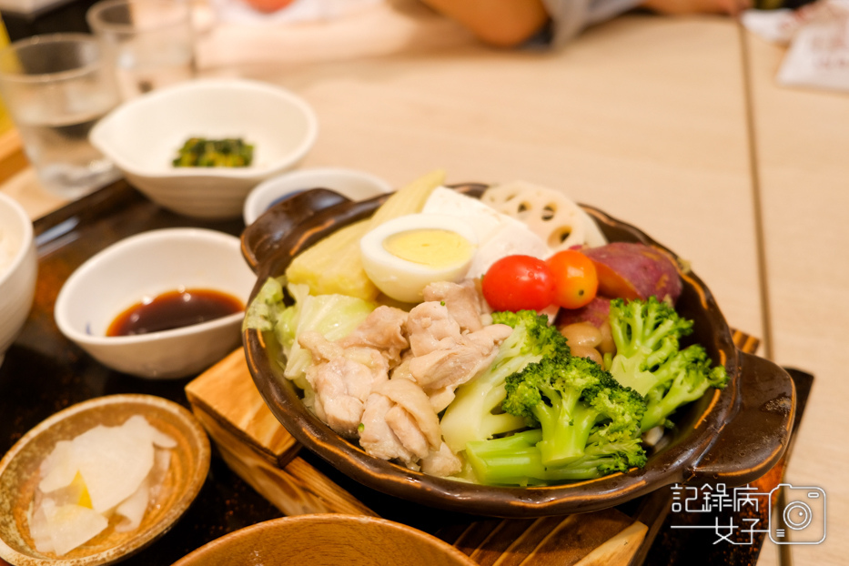 板橋彌生軒 蒸野菜雞肉定食 雙蝦豪華主定食6.jpg