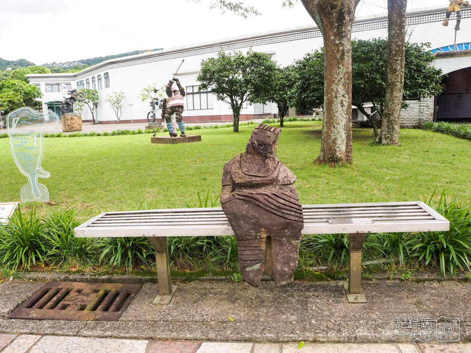 新北金山朱銘美術館朱銘雕塑太極人間系列10.jpg