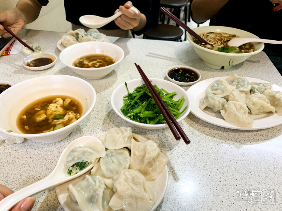 內湖北方水餃 韭菜水餃 牛肉湯7.jpg