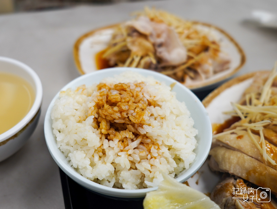 南機場夜市美食山內雞肉古亭店 肉很多無骨嫩雞腿飯 蒜泥白肉13.jpg