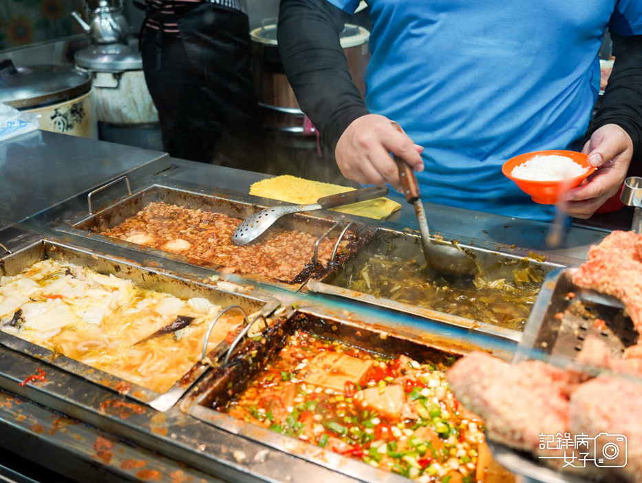 三重美食魯肉飯 唯豐魯肉飯 今大 蓮霧 店小二12.jpg