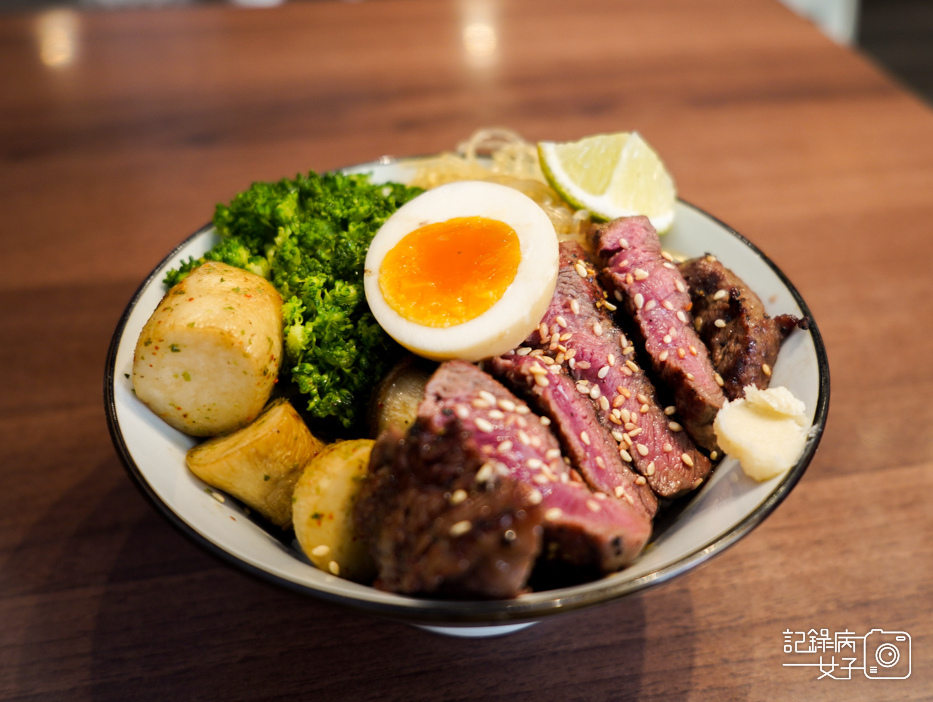 初牛吃到飽 招牌厚切牛排丼飯 內湖江南街19.jpg