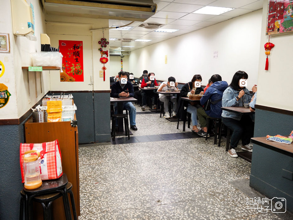 內湖山東餃子館 內科美食CP值高大顆水餃 鮮肉蒸餃7.jpg