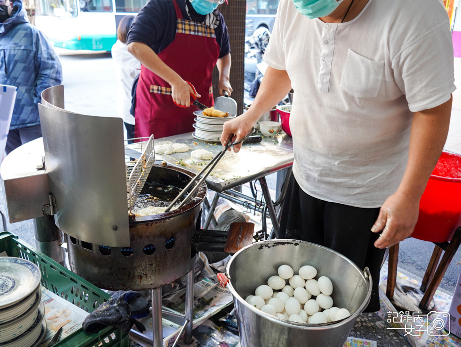 早餐新北三重蛋餅大王 x 排隊老店 x 雙蛋蛋餅12.jpg