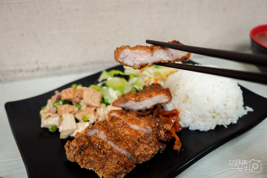 東湖阿杜串燒烤肉飯內湖烤雞腿招牌烤肉飯烤鹹豬肉21.jpg