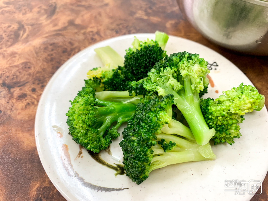 南港傳統大腸圈油豆腐南港車站糯米腸米粉湯9.jpg