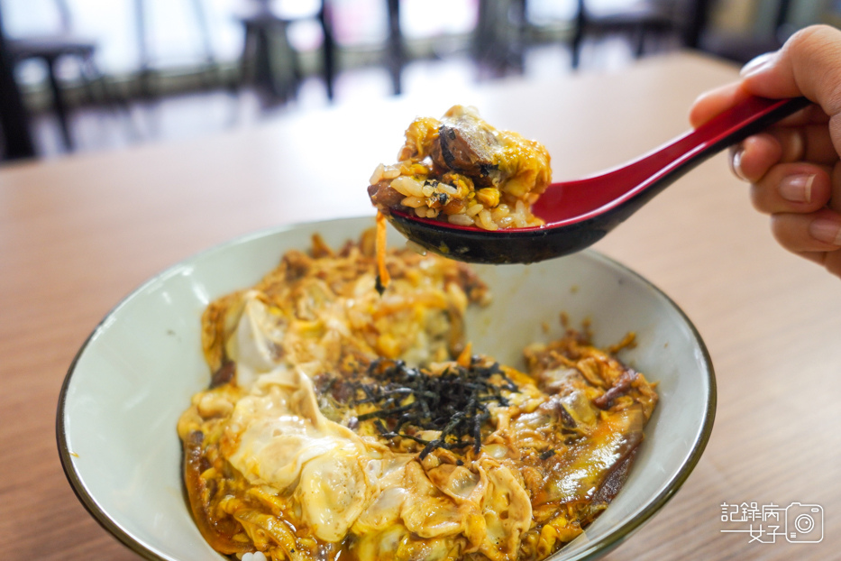 18欣丼食堂南港冠軍炒飯雞肉親子丼飯.jpg