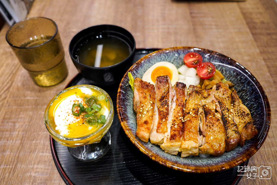 20松山饒河夜市猿樂燒肉丼黃金照燒雞腿丼飯.jpg