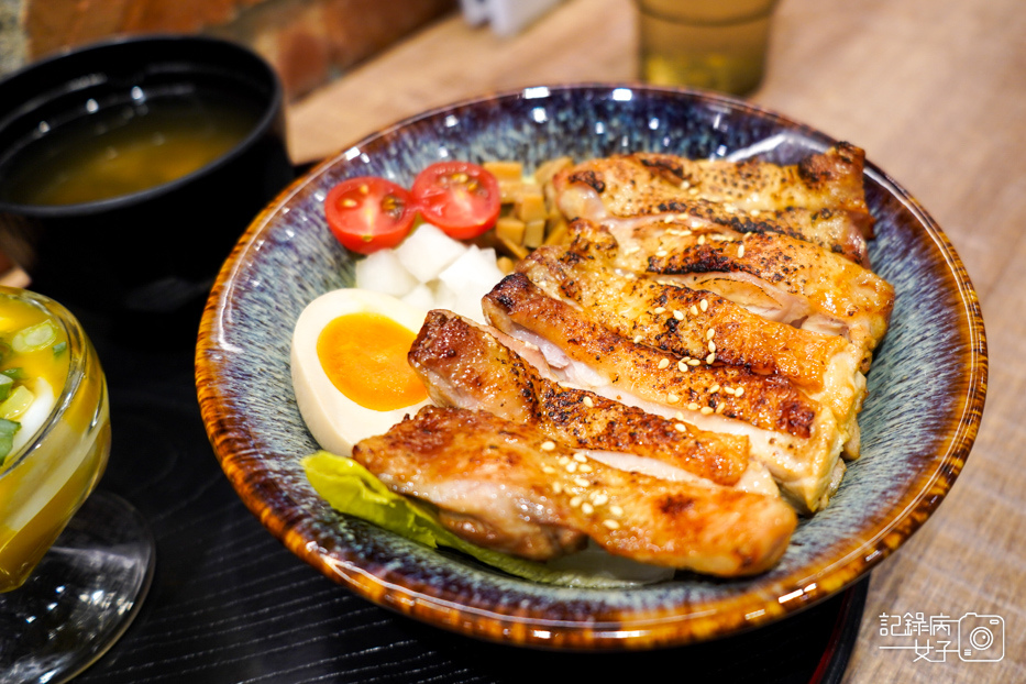 24松山饒河夜市猿樂燒肉丼黃金照燒雞腿丼飯.jpg