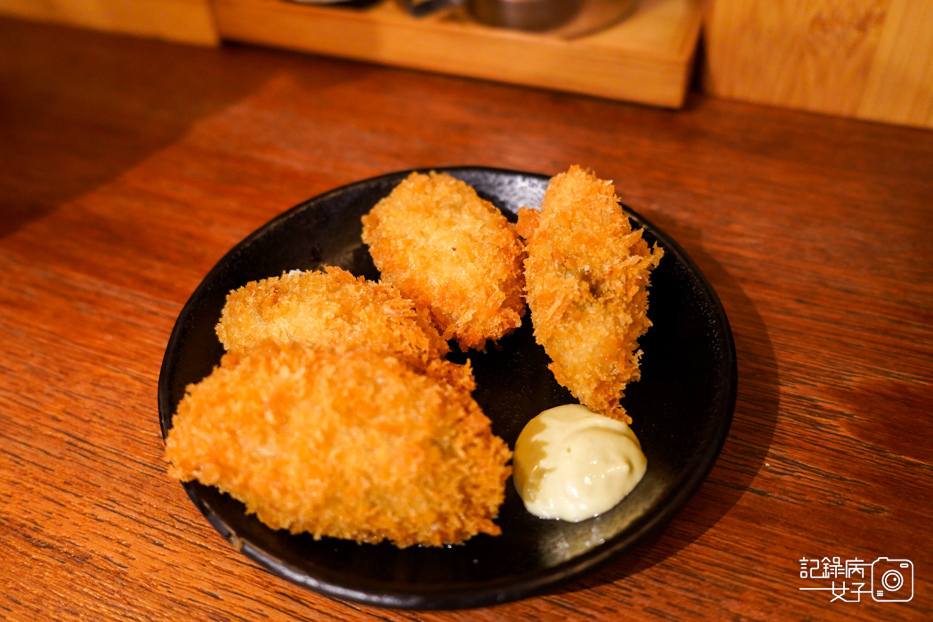 8士林道樂拉麵濃郁蒜味豚骨湯頭蛤蠣雞白湯叉燒飯.jpg