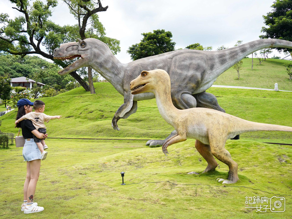 24南投九九峰動物樂園jojozoo恐龍之丘.jpg