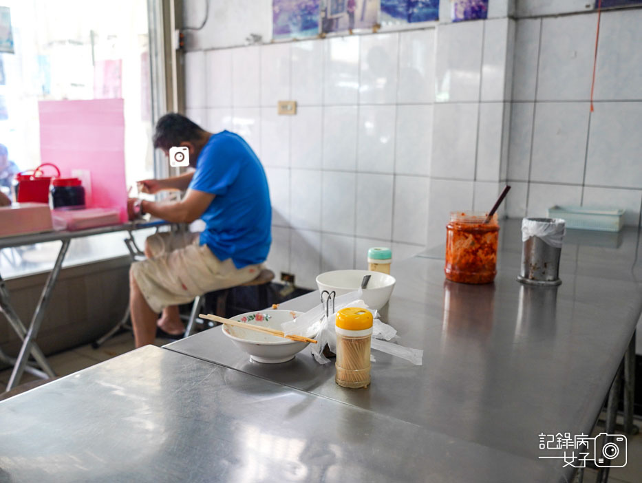 7三重阿田油飯大同市場油飯內用.jpg