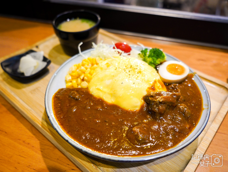 21湧蓮寺夜市蘆洲廟口夜市得盛咖哩 熟成牛肉咖哩飯.jpg