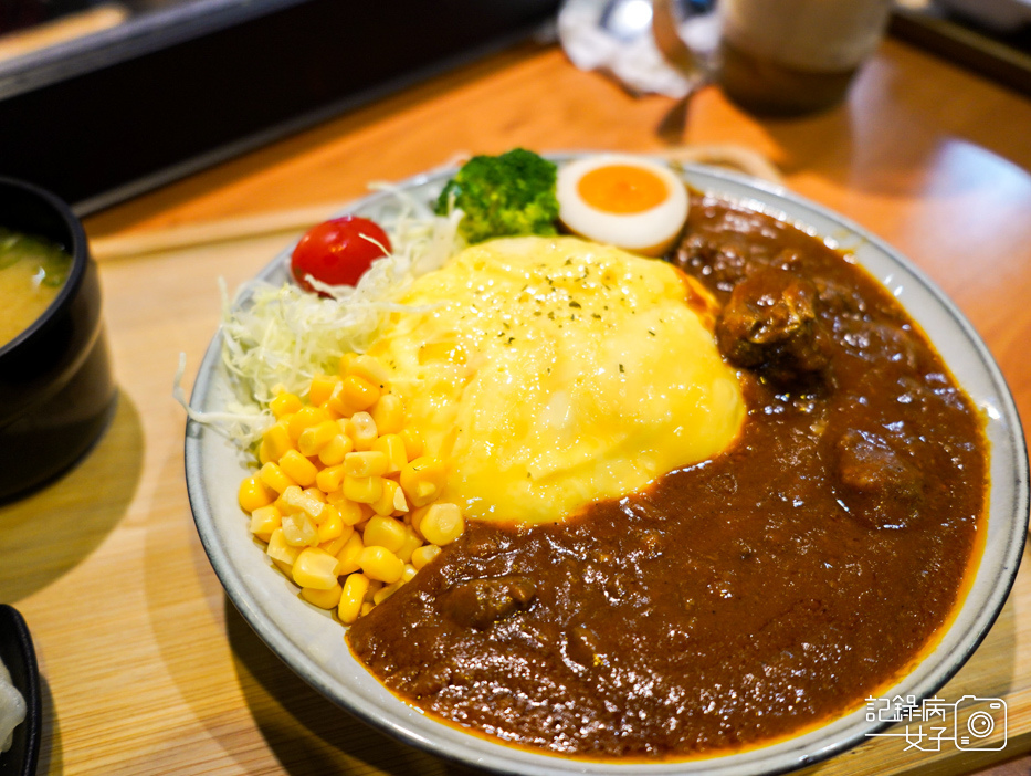 22湧蓮寺夜市蘆洲廟口夜市得盛咖哩 熟成牛肉咖哩飯.jpg