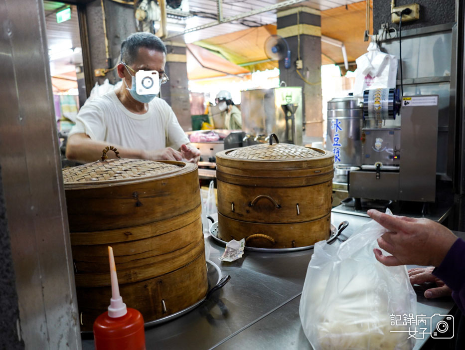 9南投市場阿欽傳統豆漿阿欽肉包阿欽燒餅夾蛋阿欽燒餅油條.jpg