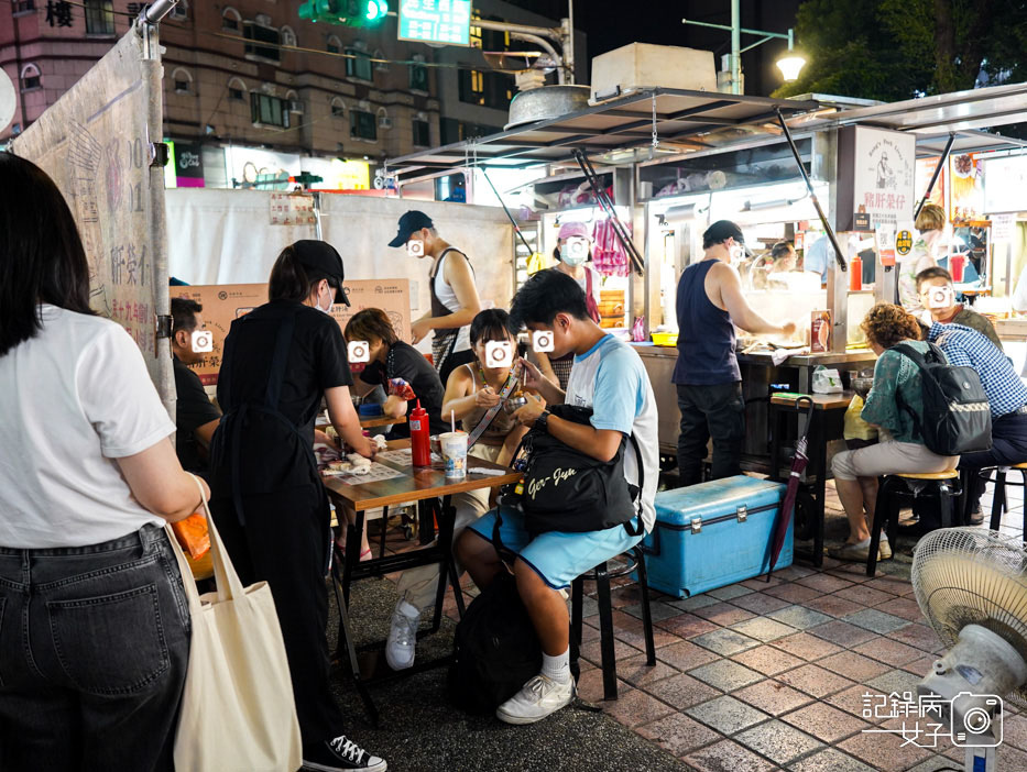 6寧夏夜市豬肝榮仔豬肝豬肚綜合湯香蔥芋頭糕.jpg