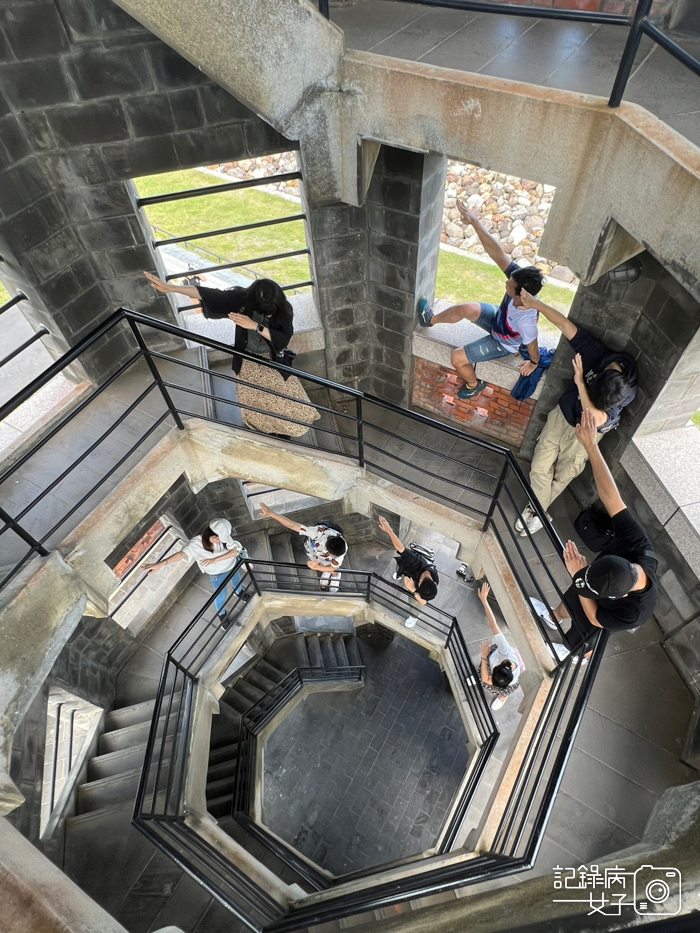 14蘭頭城濱海公園頭城八角樓八角瞭望台網美景點旋轉樓梯.jpg