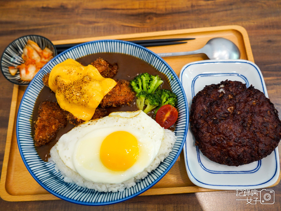 28大叔食事咖喱飯唐揚雞咖喱飯.jpg