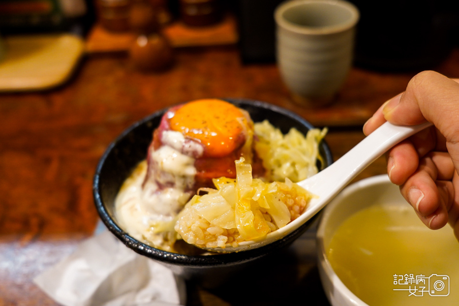 24秋葉原美食ーストビーフRoast Beef 大野烤黑毛和牛肉蓋飯半熟蛋.jpg