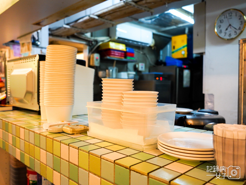 9南京三民萬芳冰室港式茶餐廳冰火菠蘿油法蘭西多士乾炒牛河.jpg