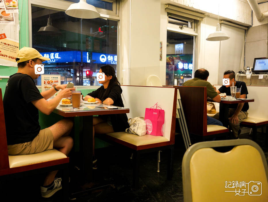 6南京三民萬芳冰室港式茶餐廳冰火菠蘿油法蘭西多士乾炒牛河.jpg