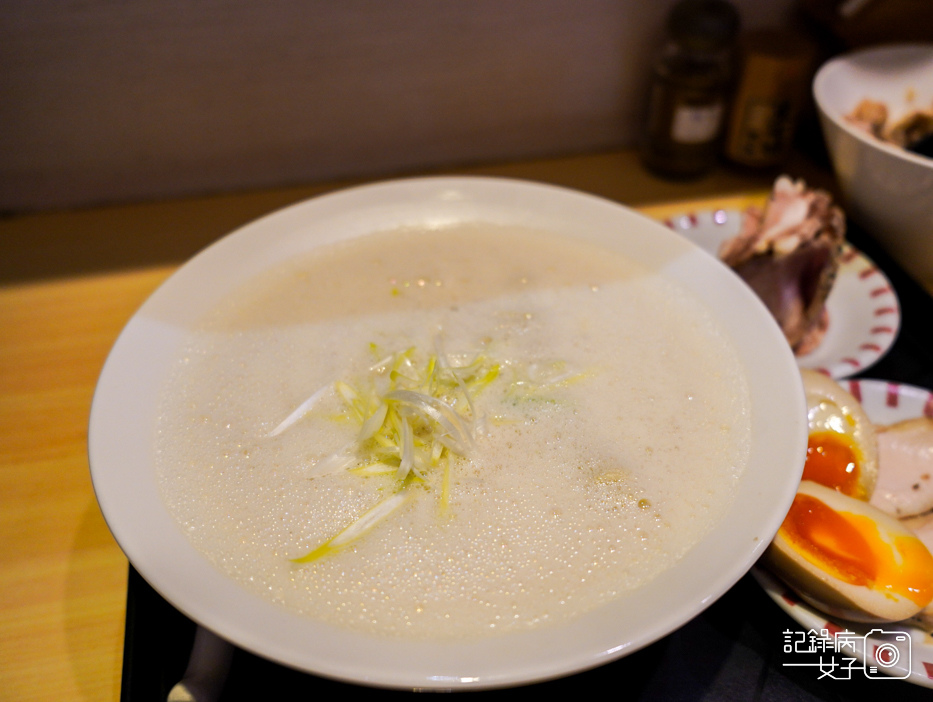 23晴光市場麵屋拉麵麵屋壹慶拉麵雞白湯拉麵叉燒飯.jpg