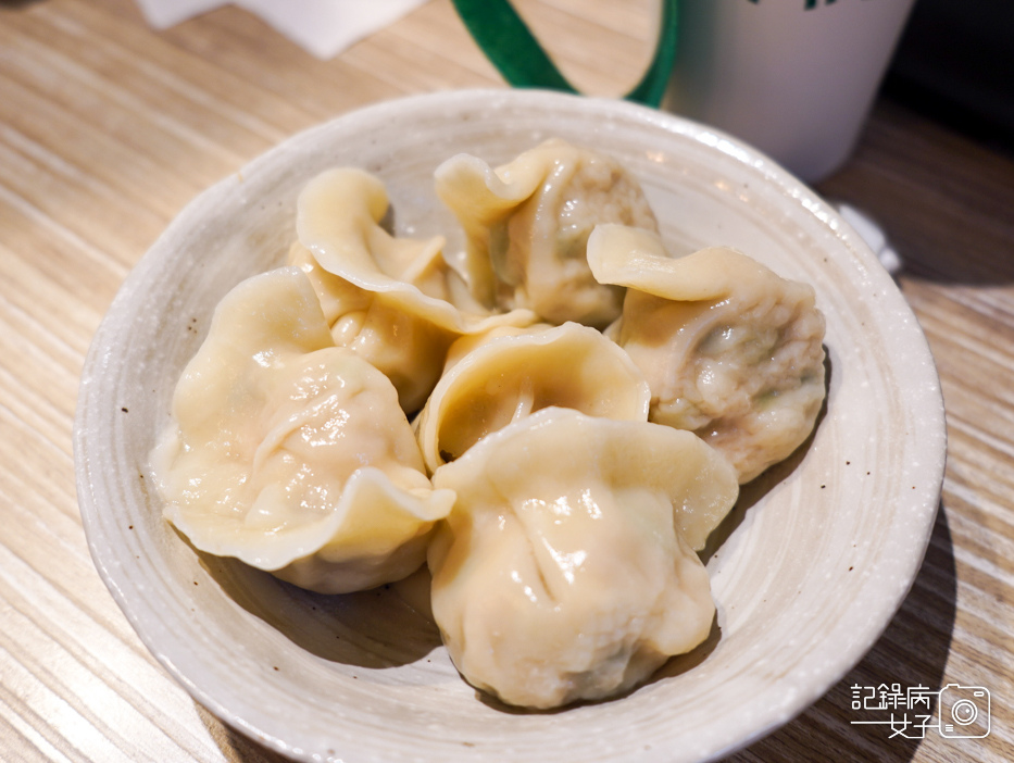 29信義餃子樂三鮮水餃炸花枝香菜餃子紫蘇葉煎餃.jpg