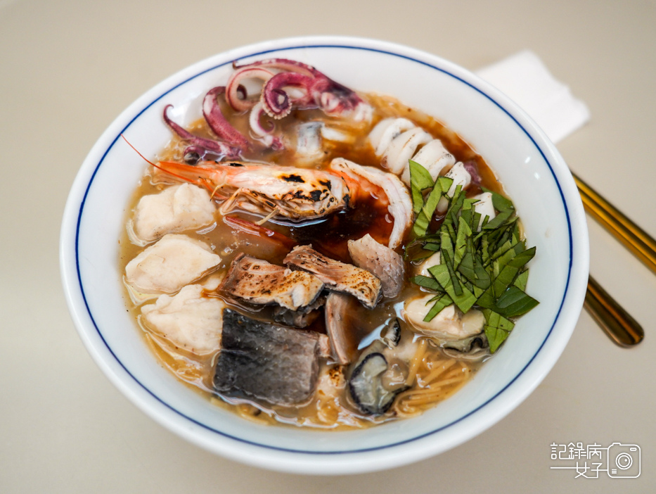 14悠鱻麵線三魚號超豪華海鮮麵線龍山寺華西市場美食.jpg