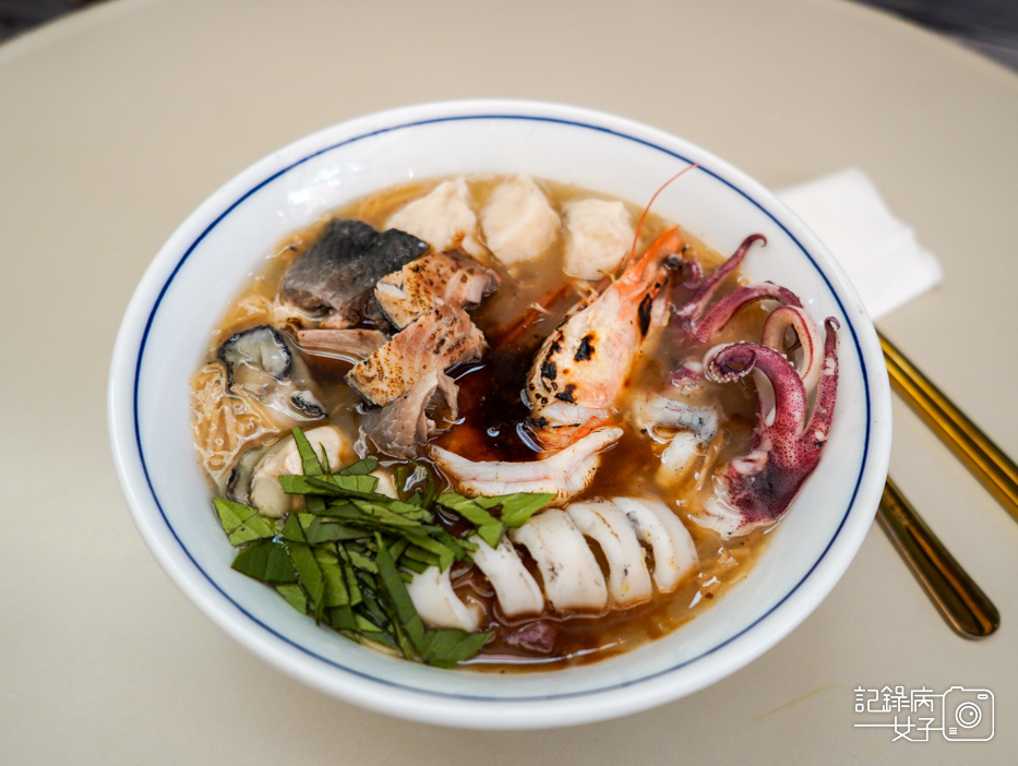 15悠鱻麵線三魚號超豪華海鮮麵線龍山寺華西市場美食.jpg