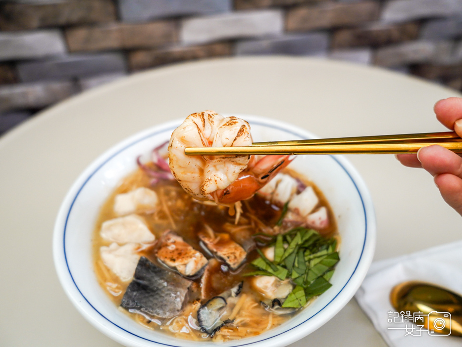 19悠鱻麵線三魚號超豪華海鮮麵線龍山寺華西市場美食.jpg