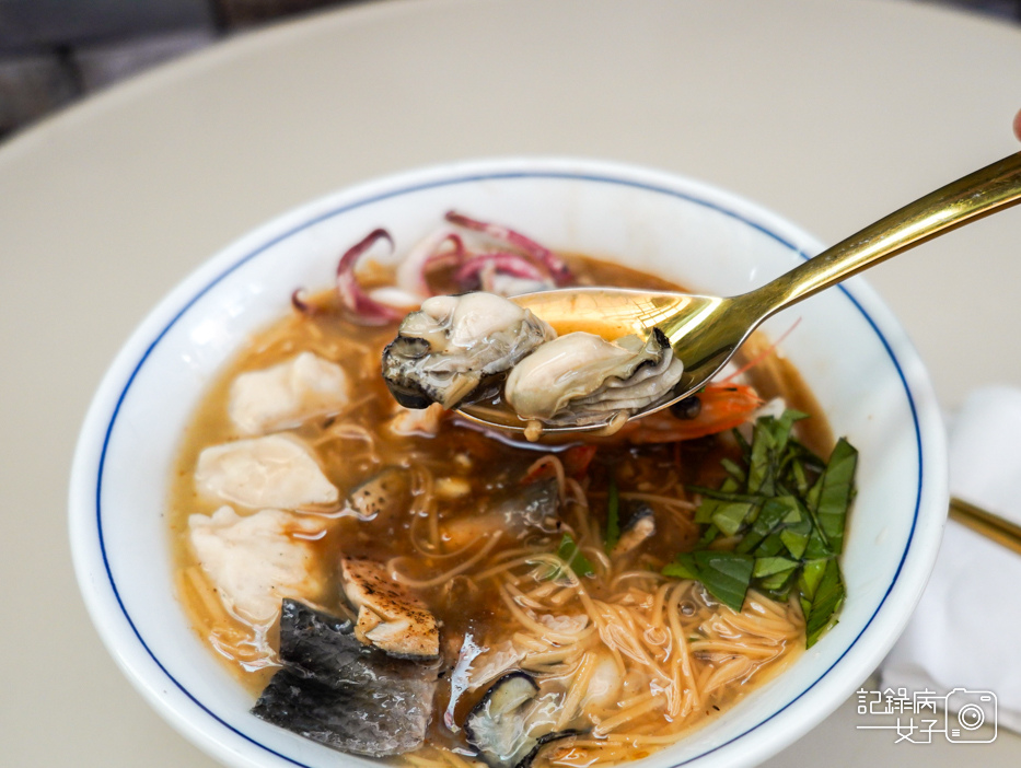 20悠鱻麵線三魚號超豪華海鮮麵線龍山寺華西市場美食.jpg