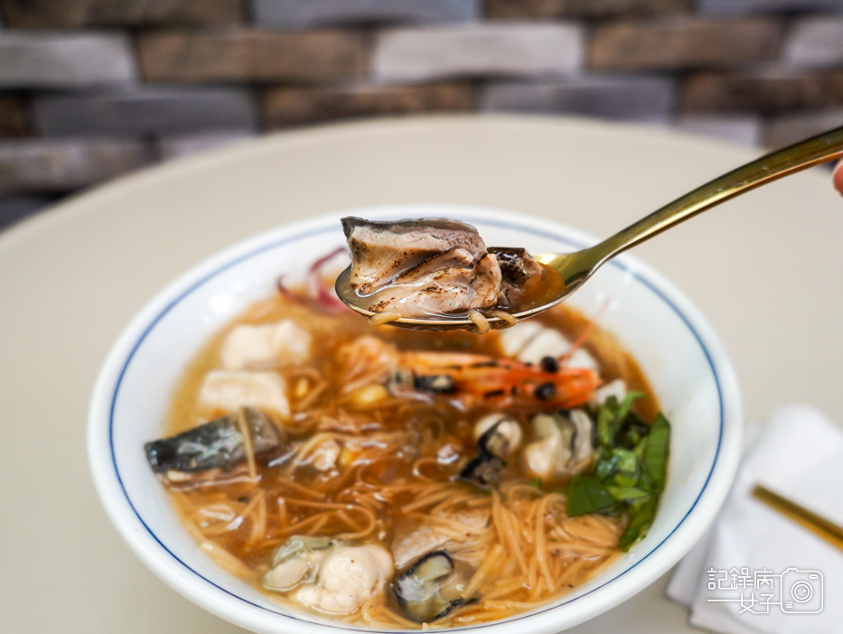 23悠鱻麵線三魚號超豪華海鮮麵線龍山寺華西市場美食.jpg