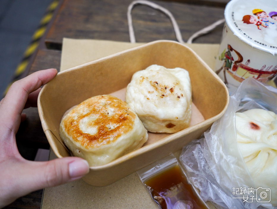 16南港傳說水煎包辣子雞丁肉包梅干扣肉包鮮肉包南港水煎包高麗菜包.jpg