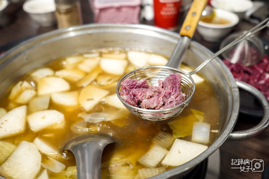 32高雄湖東牛肉館大湖牛肉新鮮牛肉片溫體牛肉湯.jpg