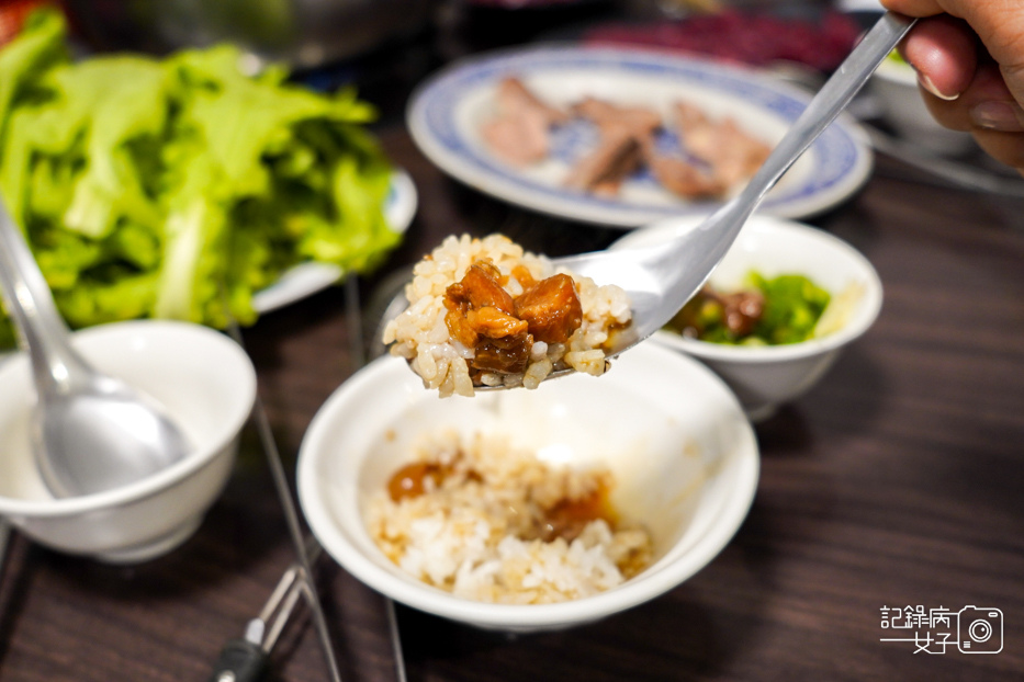 70高雄湖東牛肉館大湖牛肉新鮮牛肉片牛肉火鍋燒牛腩牛舌滷肉飯吃到飽.jpg