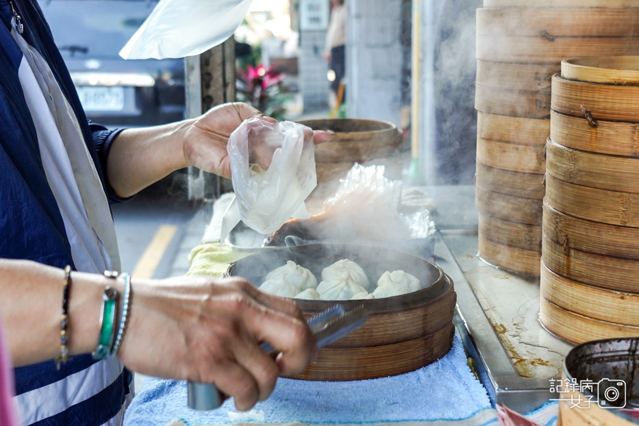 10新北鶯歌美食鶯歌老街郵局小籠包現做手作小籠包.jpg