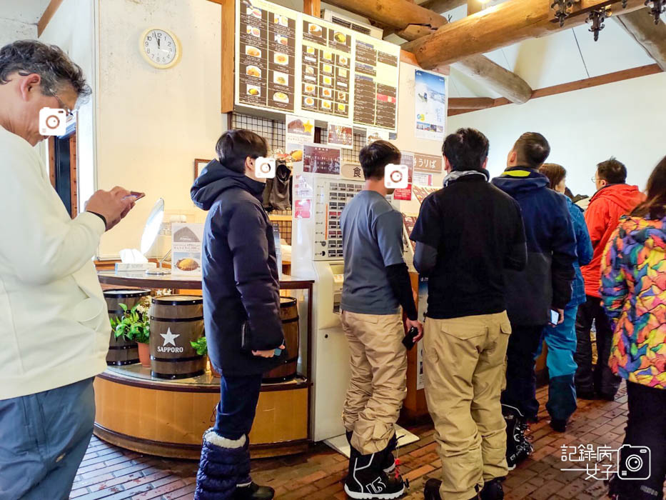 15日本岩手雫石滑雪雫石スキー場Alyeskaレストランアリエスカ歐姆蛋包飯炸豬排飯.jpg