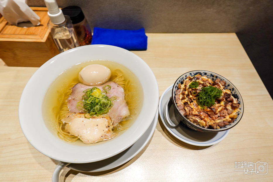 4內湖東湖麵屋昕家鹽味雞湯拉麵鹽味拉麵限量叉燒飯.jpg