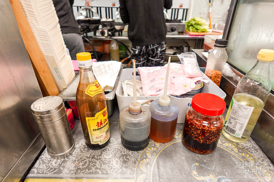 6新北三重合肥館手工冰花煎餃韭菜煎餃麻辣牛肉麵.jpg